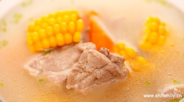 【胡萝卜玉米排骨汤】.jpg